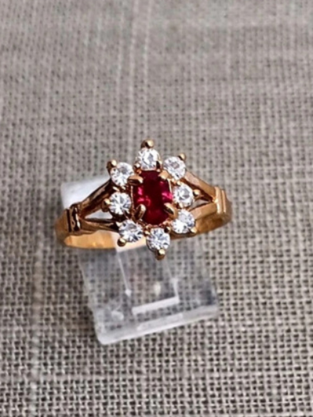 Vintage Gold Tone Red Stone Cluster Cocktail Ring Size 9